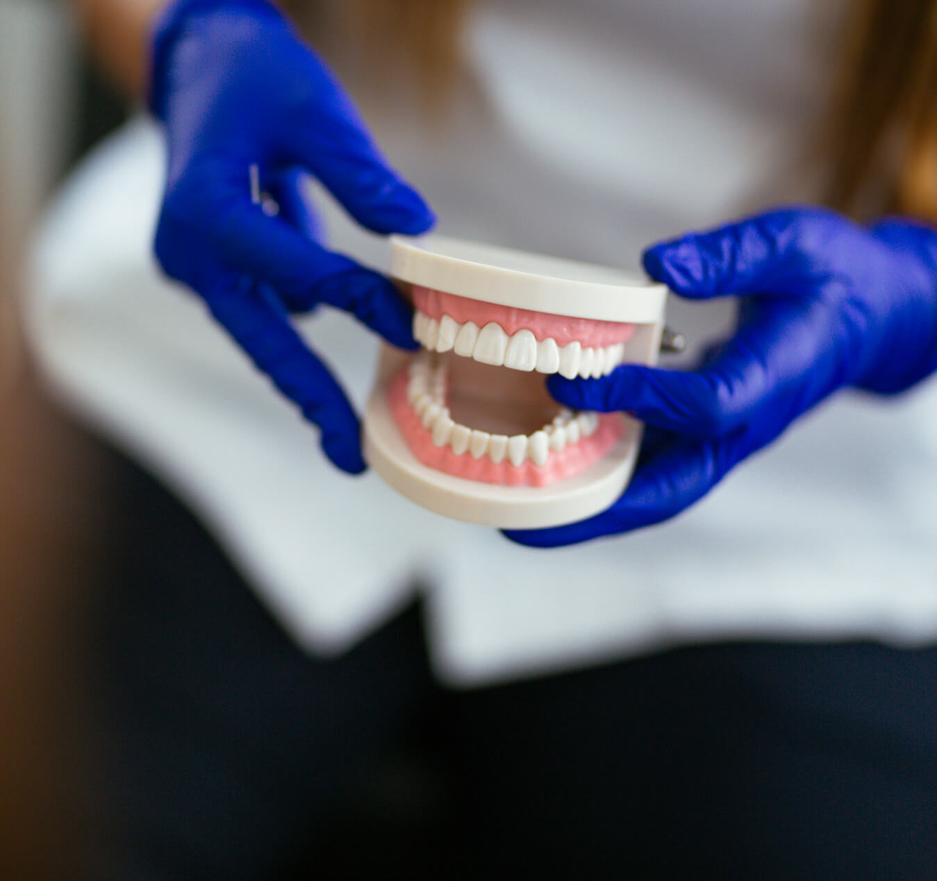 The Benefits Of Custom Dentures