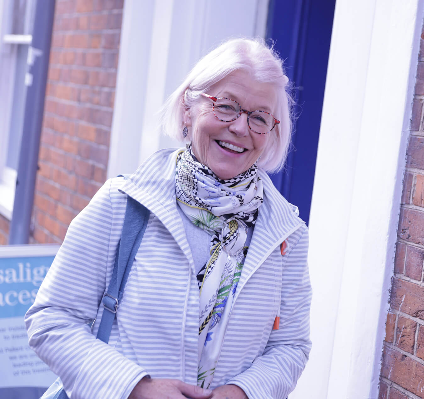 Why Choose To Have Dental Implants? Why Choose To Have Dental Implants?